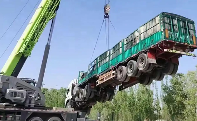 天河区道路脱困救援案例